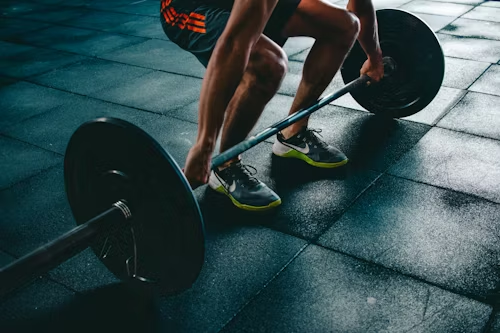 Let’s Know What a Personal Trainer Does to Accelerate Your Results! Top Reasons & Benefits
